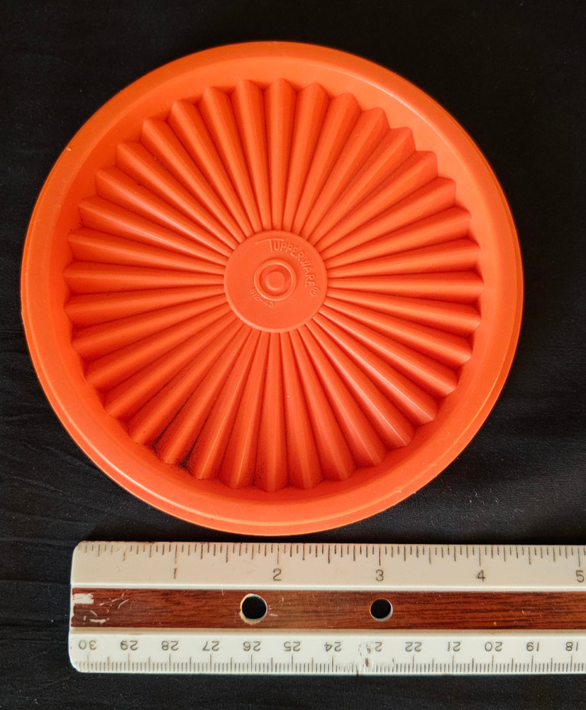 TUPPERWARE  5"  Servalier Lid 812-43 Orange Replacement Lid