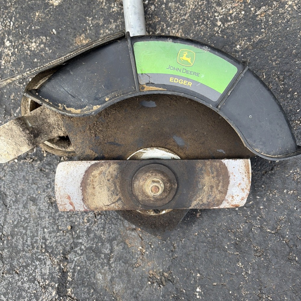 John Deere UT15518 Edger Weed Wacker Attachment