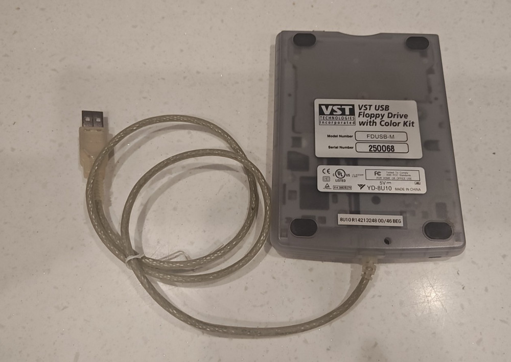 SmartDisk VST FDUSB-M U 3.5" External Floppy Drive