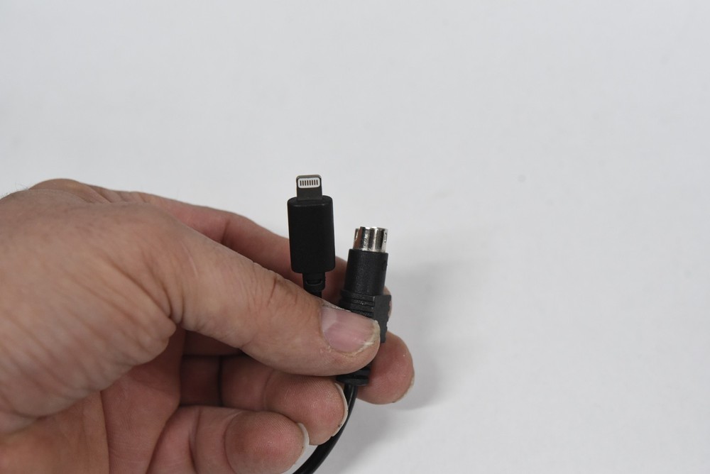 RELOOP MixTour All-In-One DJ Controller with Carry Case & Lightning Cable