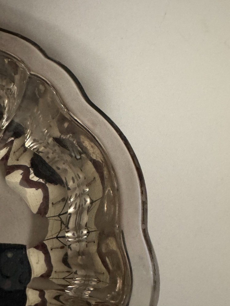 WM A ROGERS Silverplate Set 2 Scalloped Shell Serving Bowls 9.5" Vintage