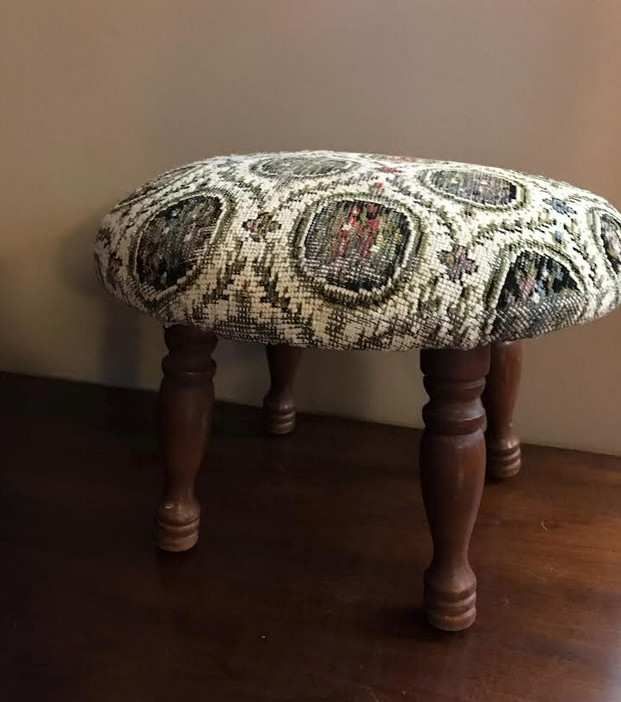 VINTAGE 1970'S TAPESTRY FOOT STOOL