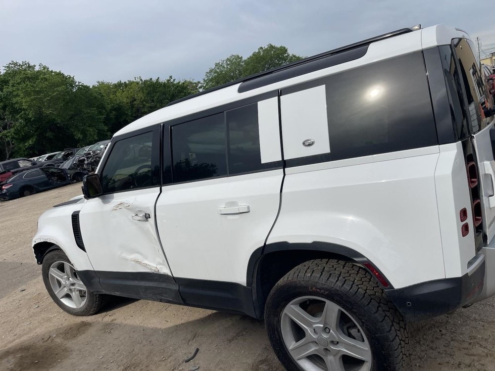 Camera/Projector Camera Front Bumper Mounted Fits 20-23 DEFENDER 1022467