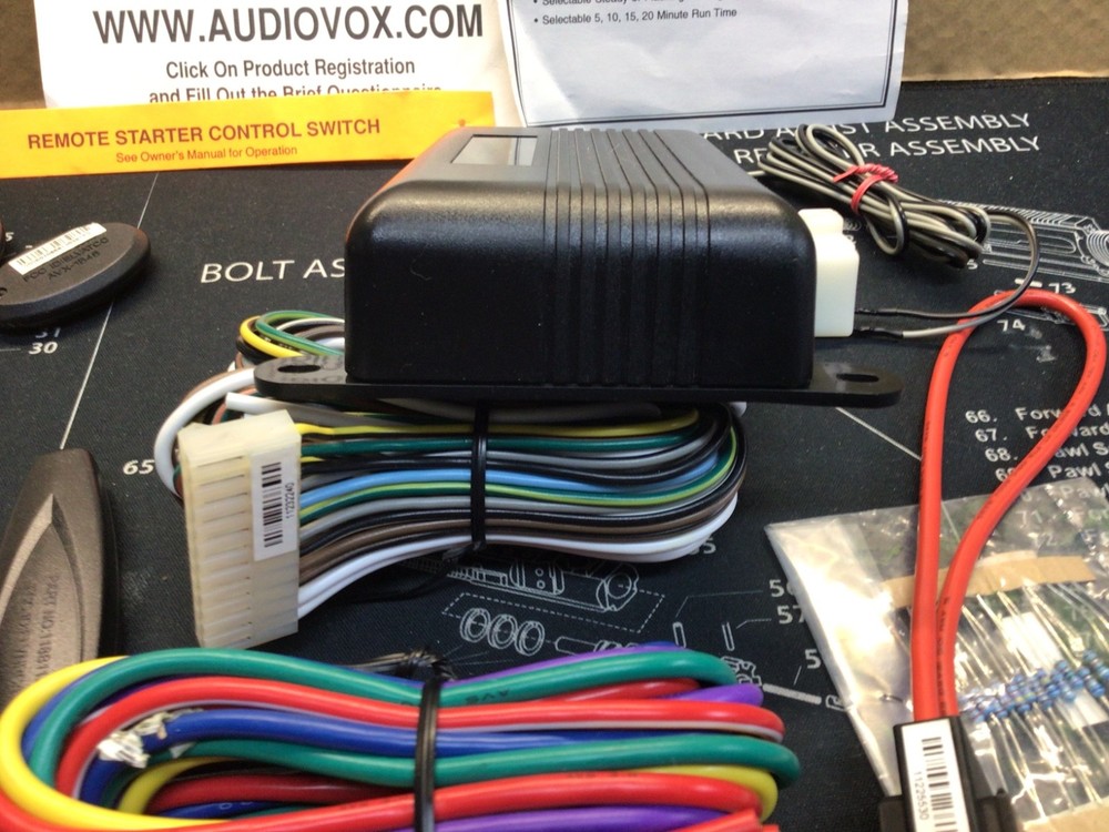 Audiovox AS9055T 1 Button Remote start open box