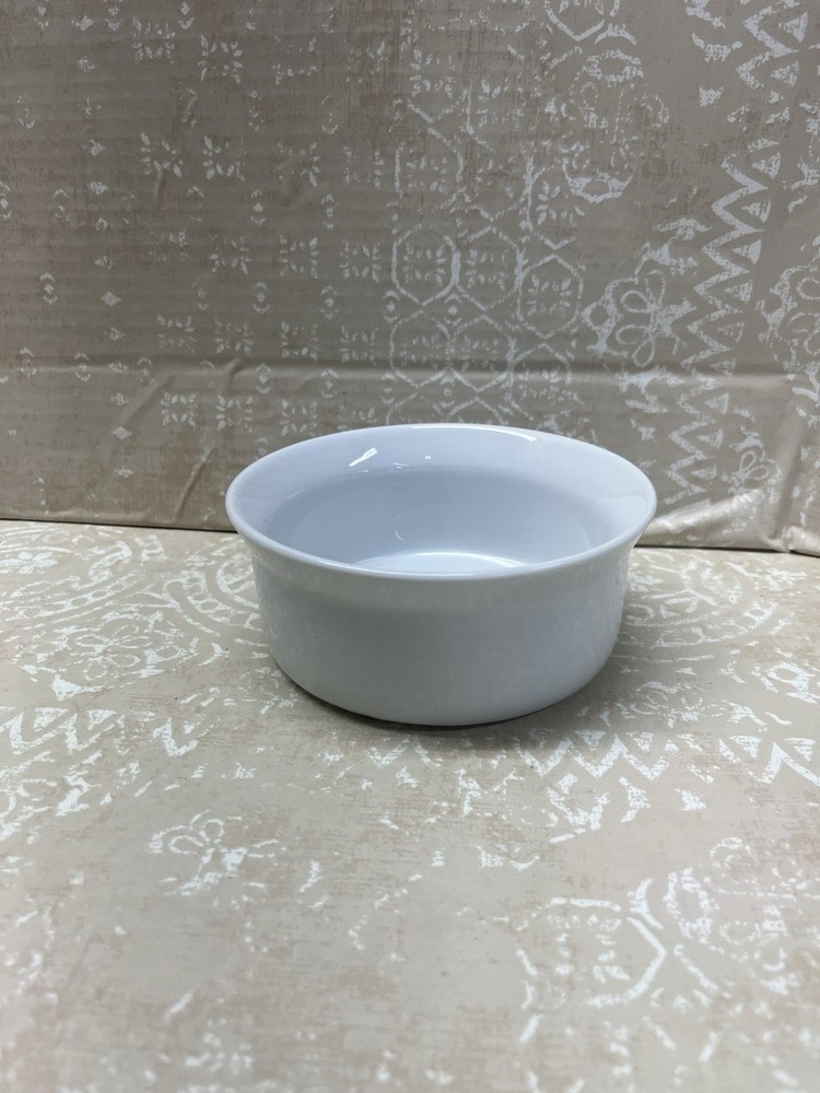 NEW Unmarked Fine white Bone Vegetable Dish