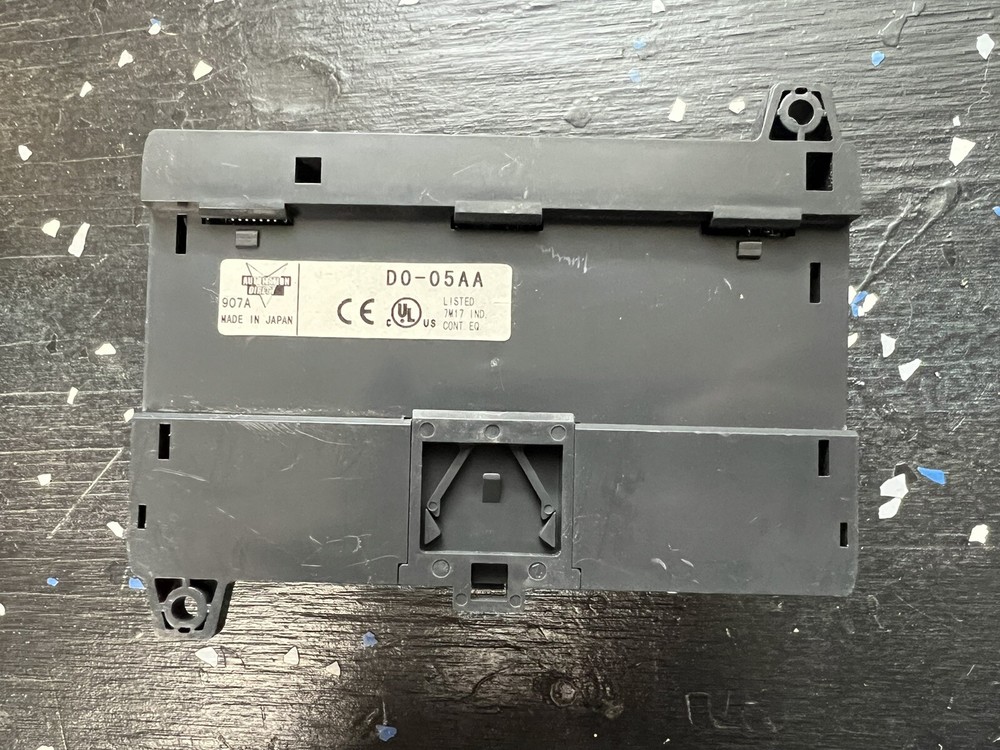 AUTOMATION DIRECT D0-05AA MODULE WITH F0-04AD-1 ANALOG MODULE