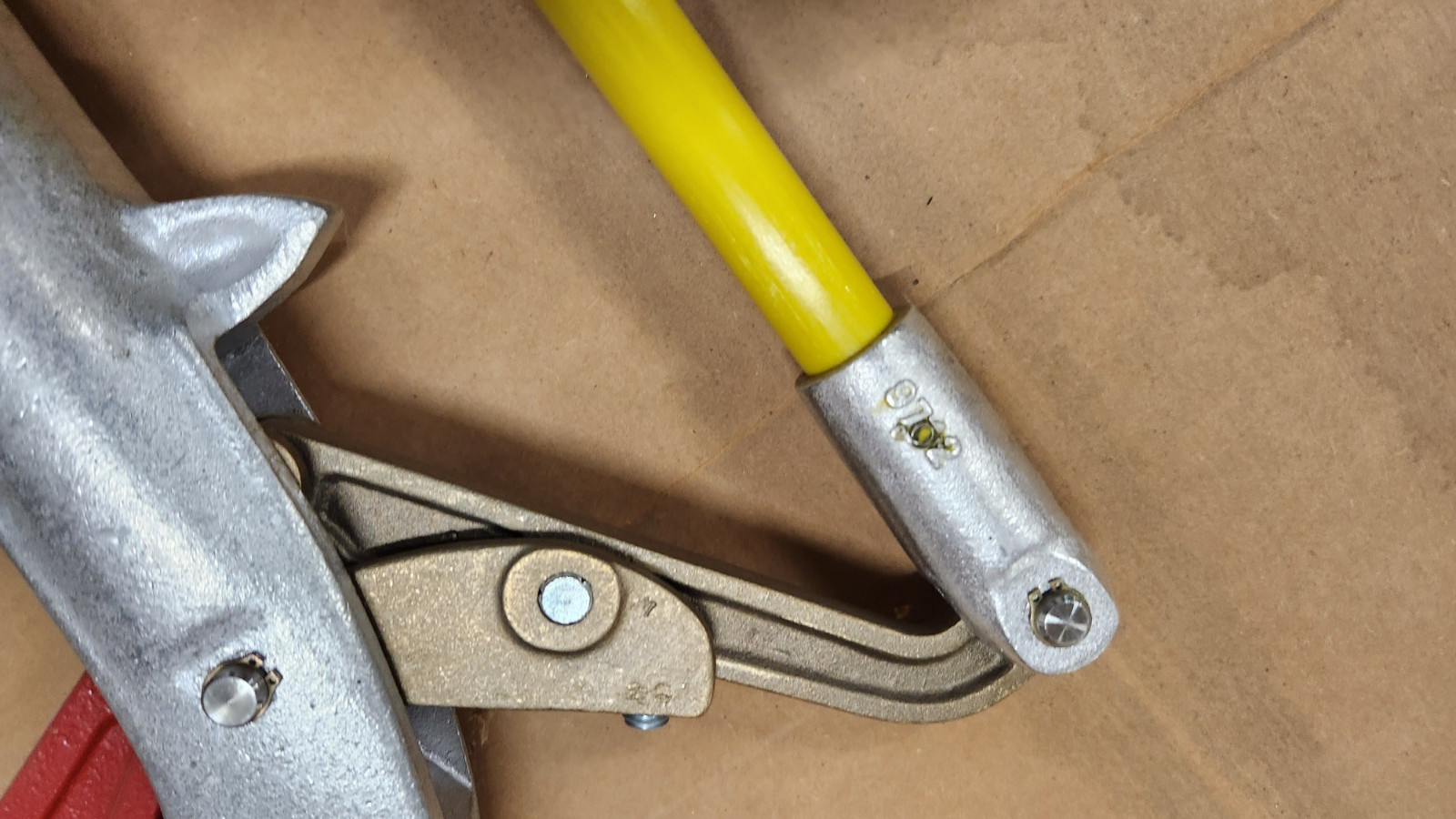 NEW Hastings 10672 5' Heavy Duty Lever Handle Wire Cutter Jaw 10mm Lineman Tool