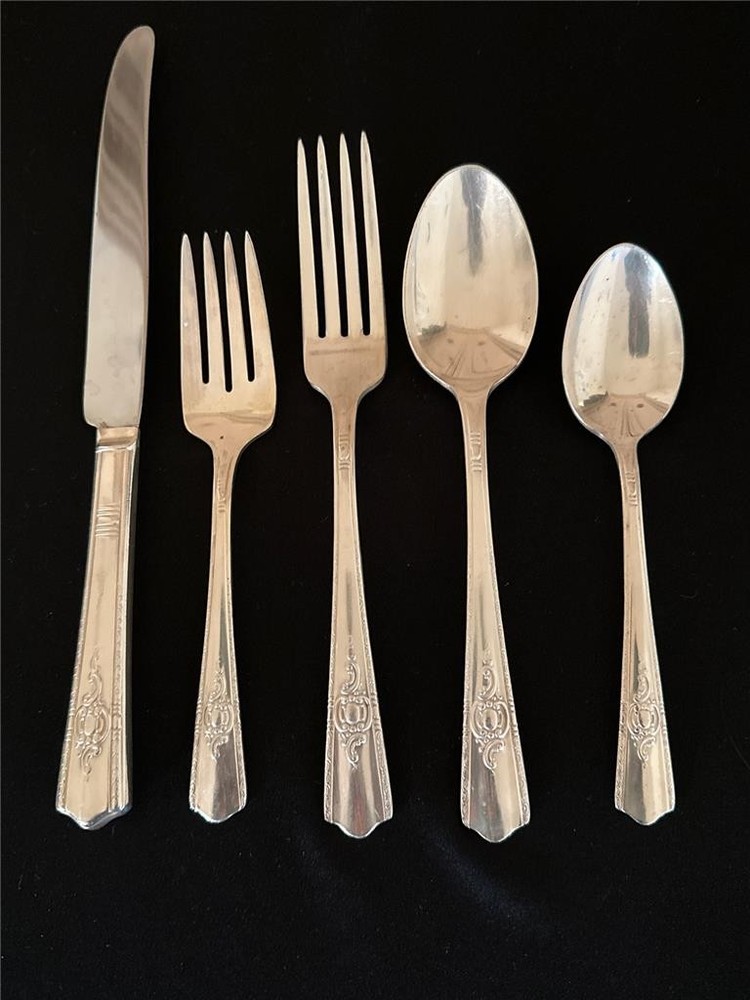 Wallace Harmony House 1944 Maytime 47 PC FLATWARE SET