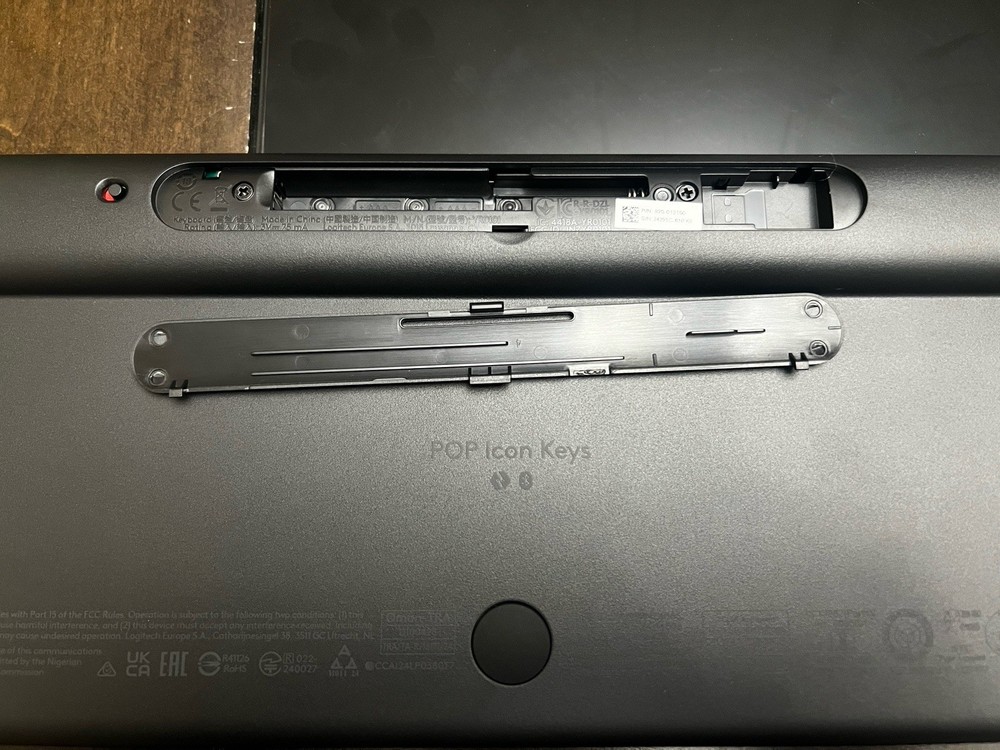 Logitech POP ICON Combo, Bluetooth Keyboard and Mouse Combo -Graphite