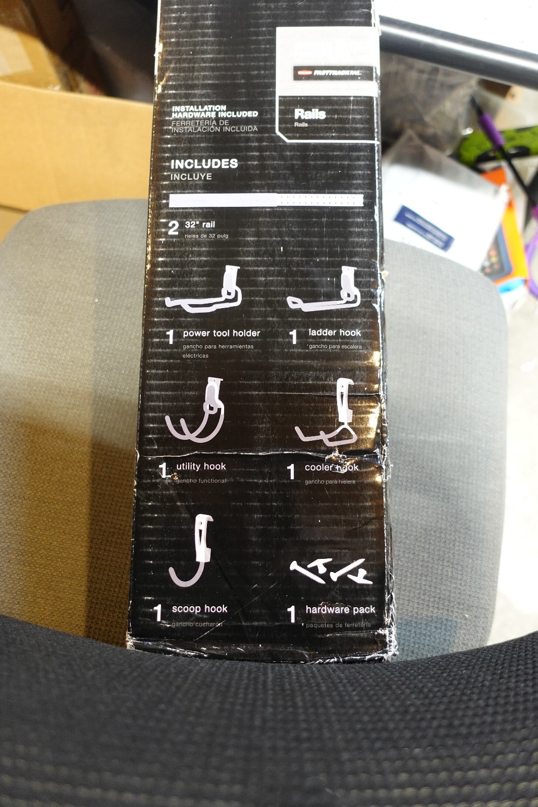 Rubbermaid Fasttrack Universal All-In-One Garage Storage Rail System (7-Piece)