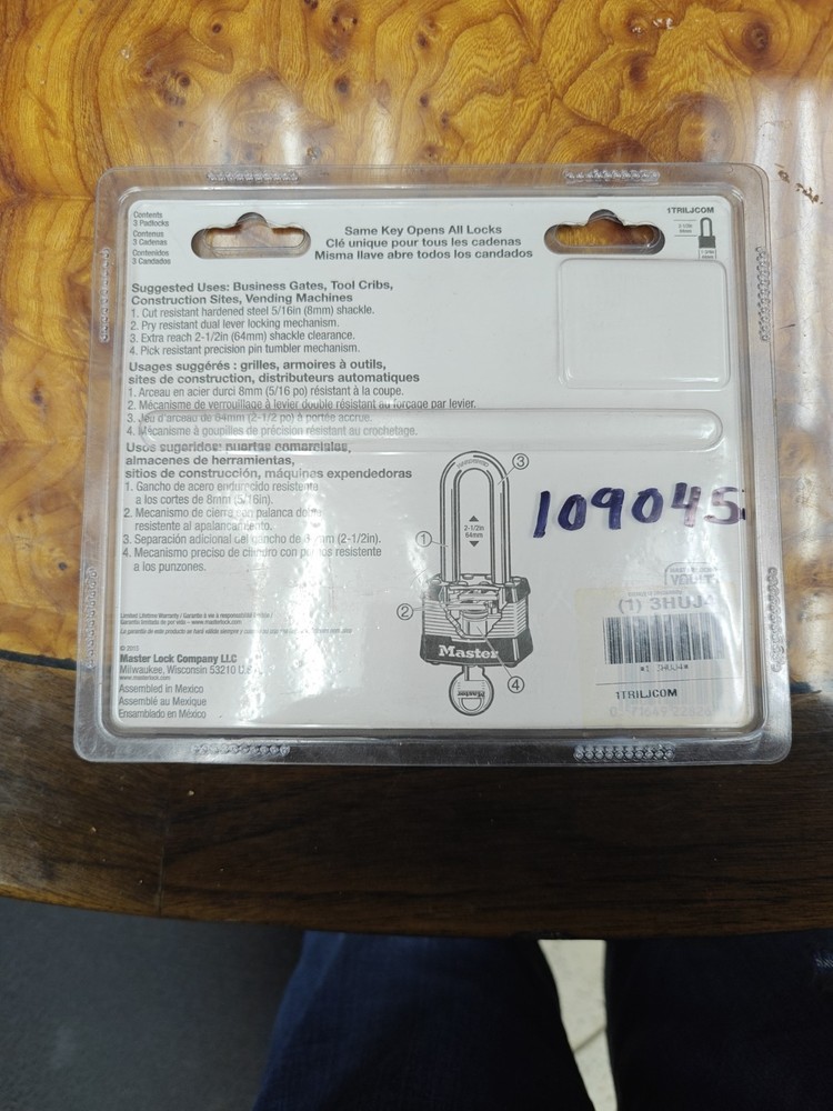 Master Lock 1Triljcom Padlocks, Keyed Alike, Long Shackle, Rectangular Steel 3 P