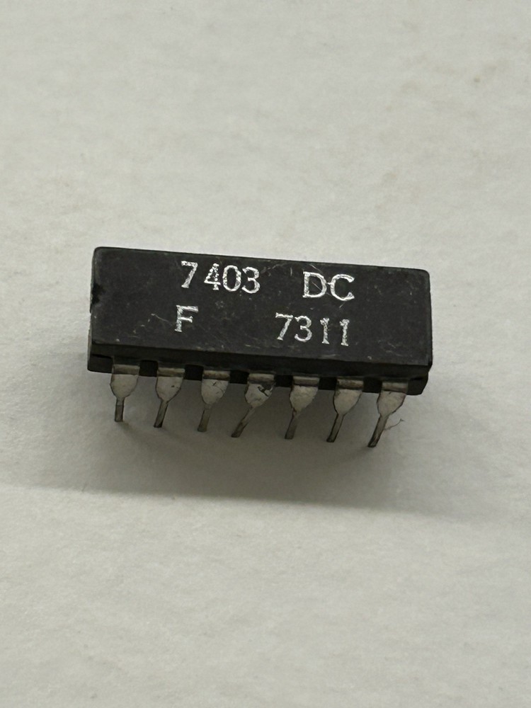 FSC 7403 DC 14-pin IC. NOS unused, untested