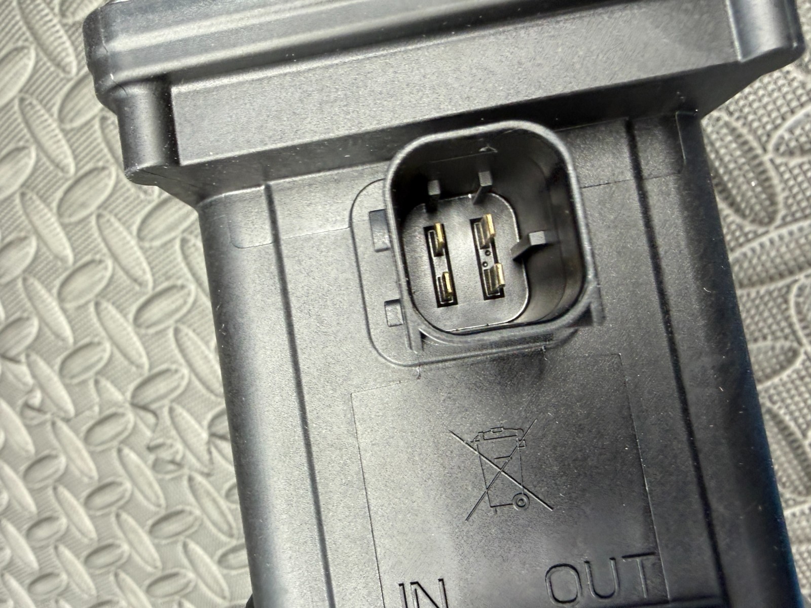 Genuine Detroit Diesel EA0001408078 Diesel Exhaust Fluid Pump Supply Unit