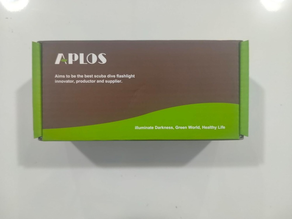 APLOS AP01 1050 Lumen Diving Flashlight/Multiple Applications