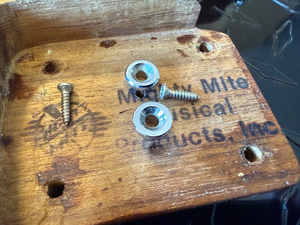 1979 Mighty Mite Round String Tree Set Chrome