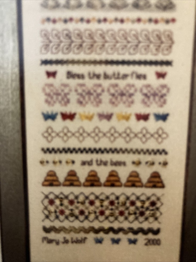 Rare Vtg With Threaded Needle 'Bee Sampler' embroidery booklet only 2002