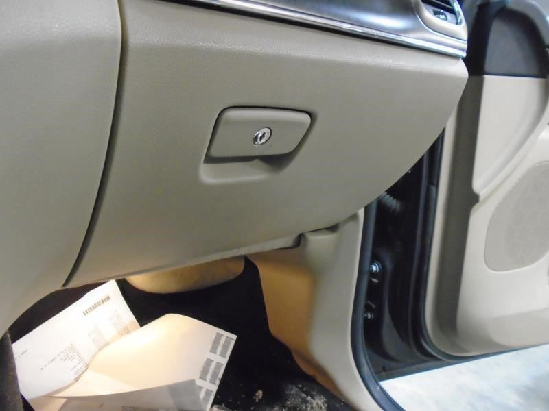 GRANDCHER 2015 Glove Box 1472806