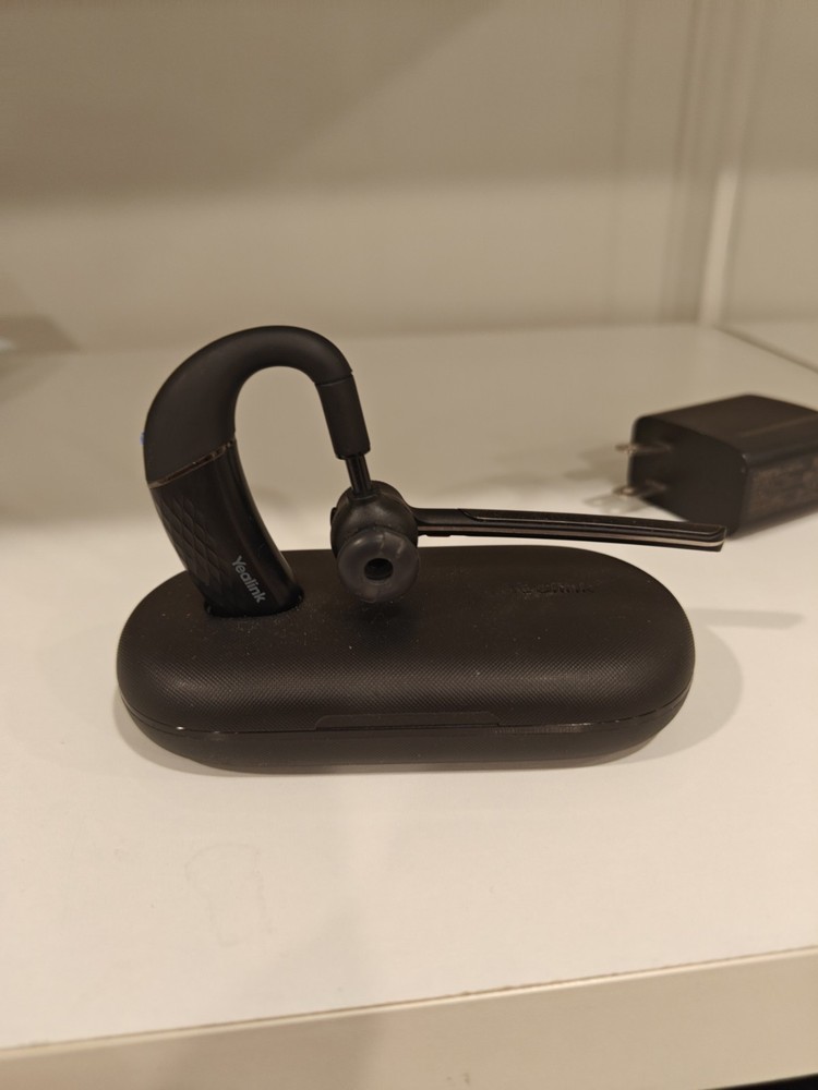 Yealink BH71 Mono Bluetooth Wireless Headset System Ear Hook + Charging Case