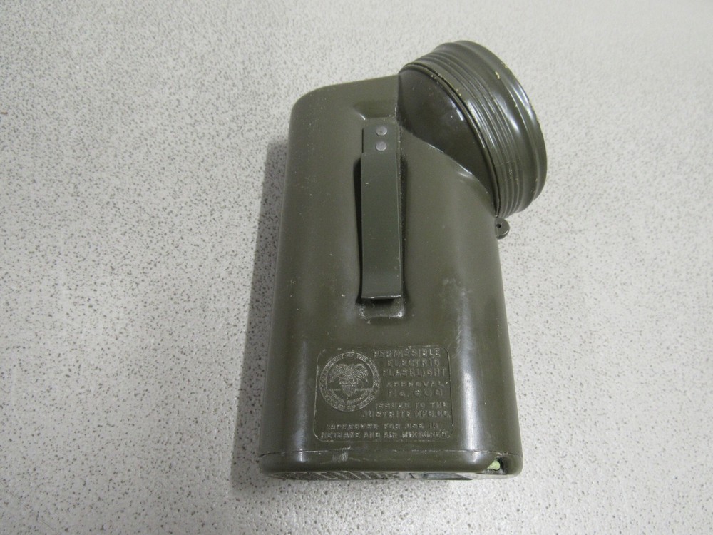 WW2 US Army Air Force Justrite Flashlight Type A-8 USAAF Lamp Assembly WORKS