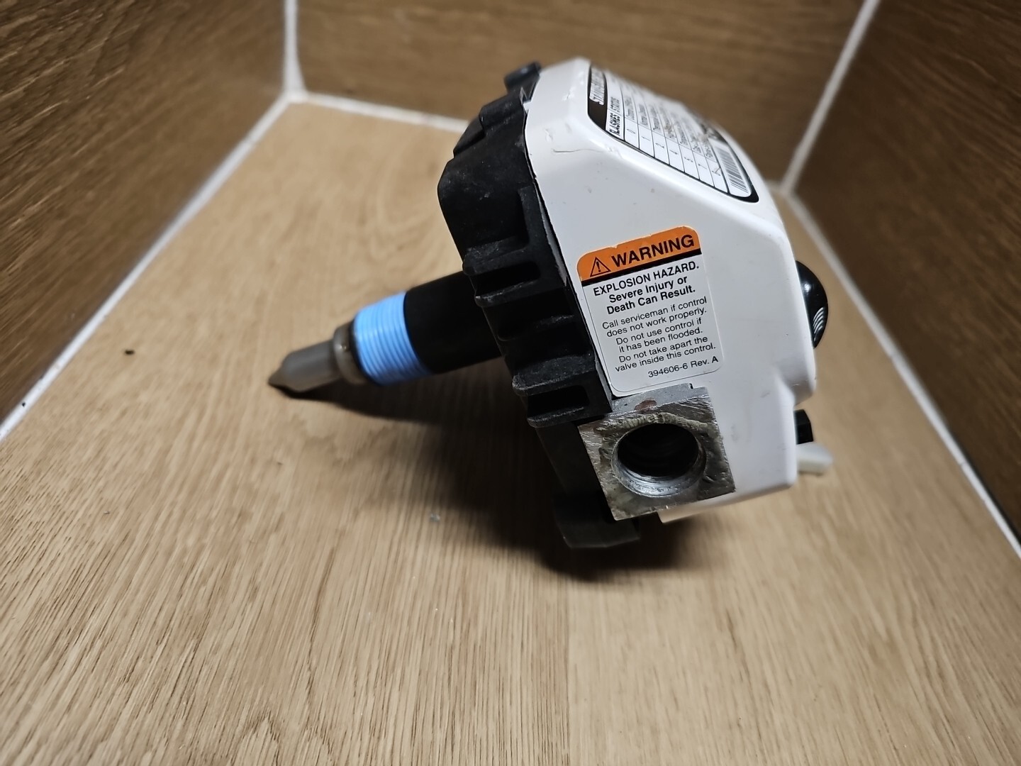 Honeywell Water Heater Gas Valve WV8840B1158 (30 DAY WARRANTY) Ships FAST!