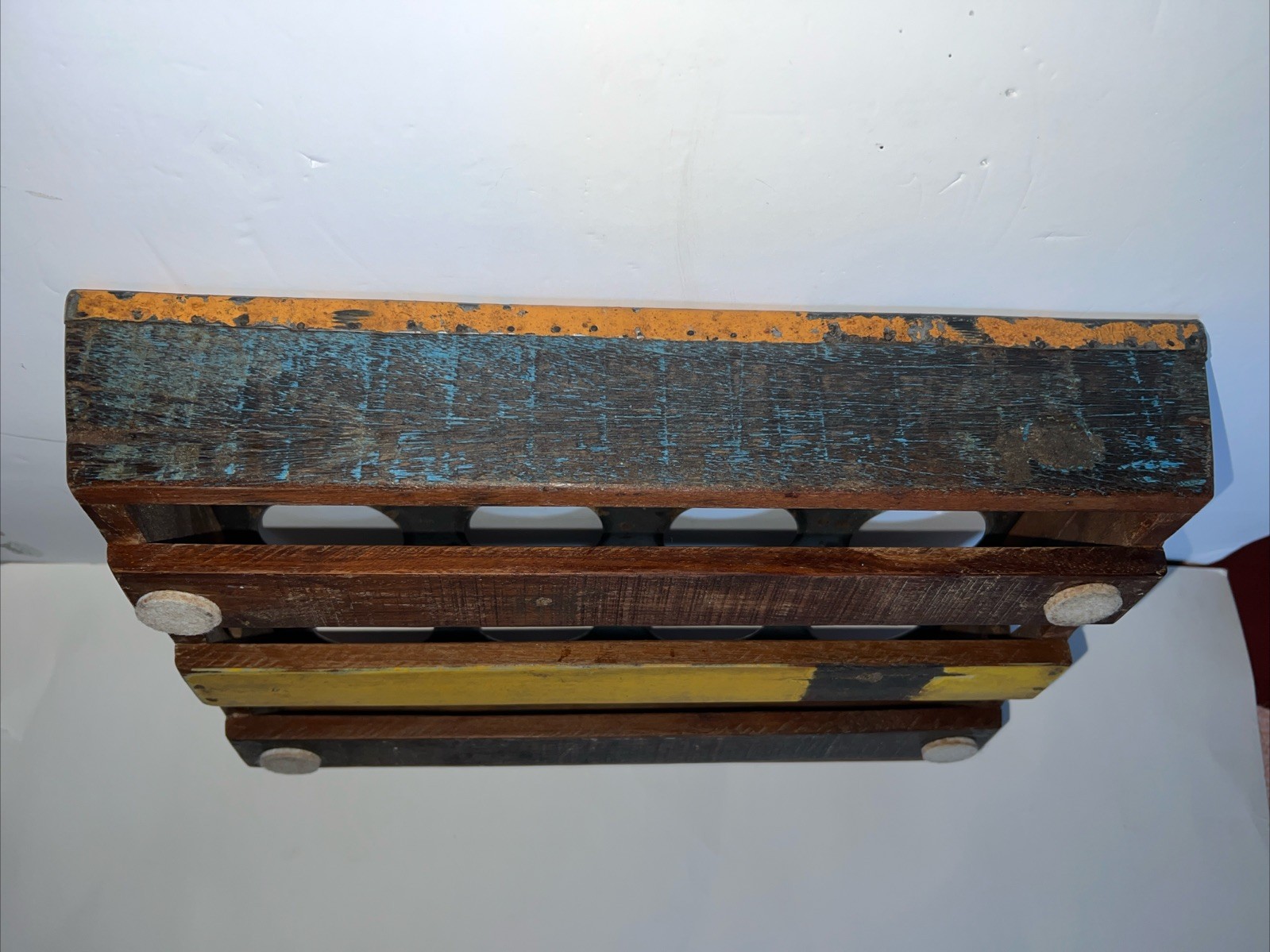 Vntg Pub Bar Wooden & Tin Metal 12 Beer/Soda Bottles/Glasses Holder Carry Tray