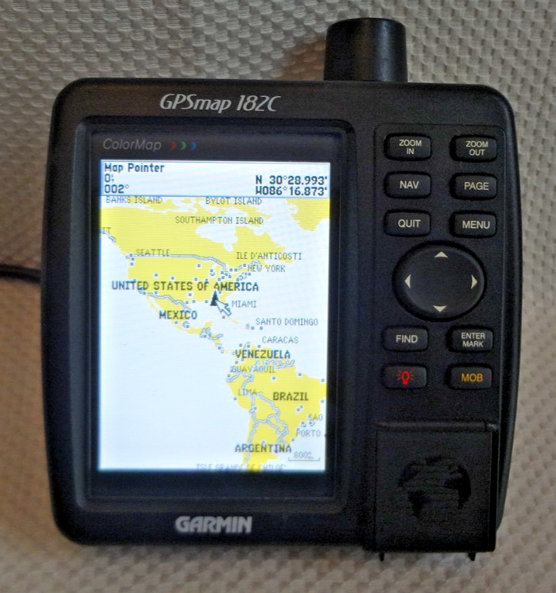 GARMIN GPSMAP 182C MARINE CHART PLOTTER FISHFINDER GPS w PWR ANTENNA KNOBS COVER