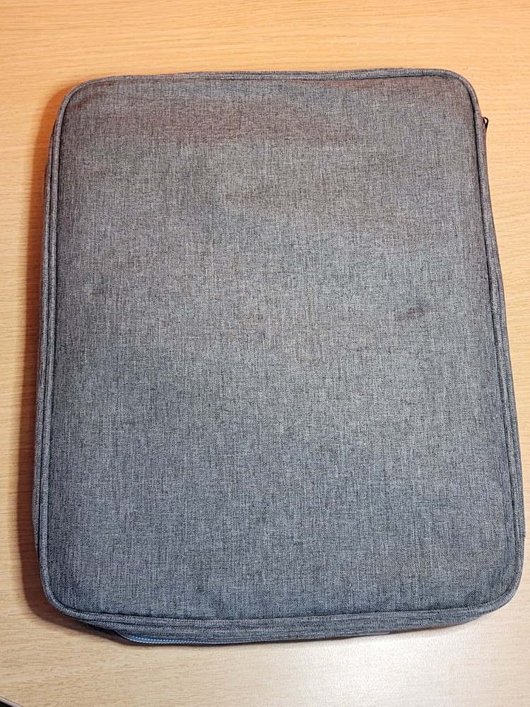 BNWT- Five Star 1" Carry All Binder- Grey/Blue
