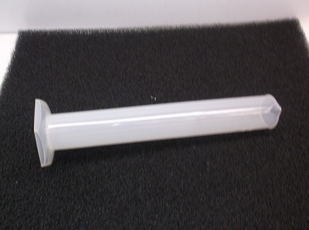New 5PTJ7 Graduated Cylinder, 500mL, Plastic, Polypropylene, (E35J)
