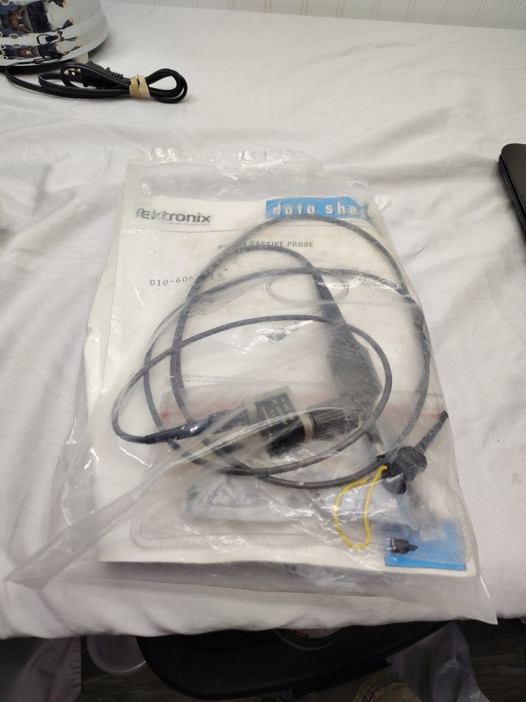 Tektronix P6063B  Passive Test Probes