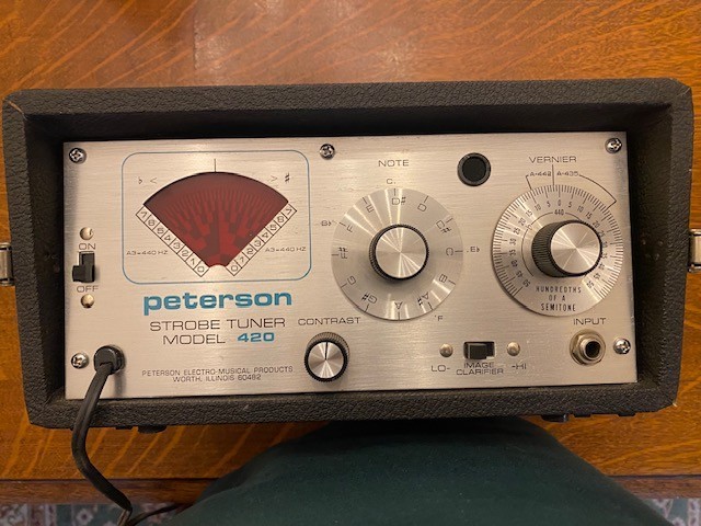 1970's Peterson Model 420 Strobe Tuner