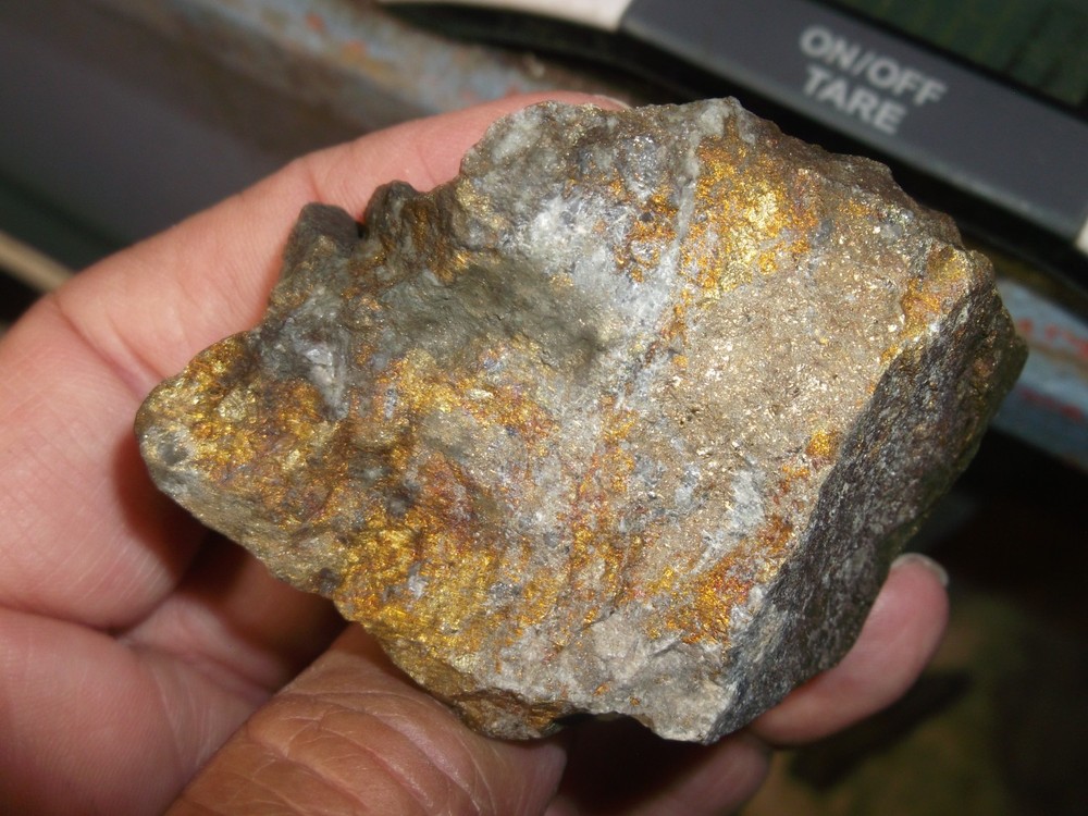 Gold, silver, copper, 133 grams samples ,ore high grade .