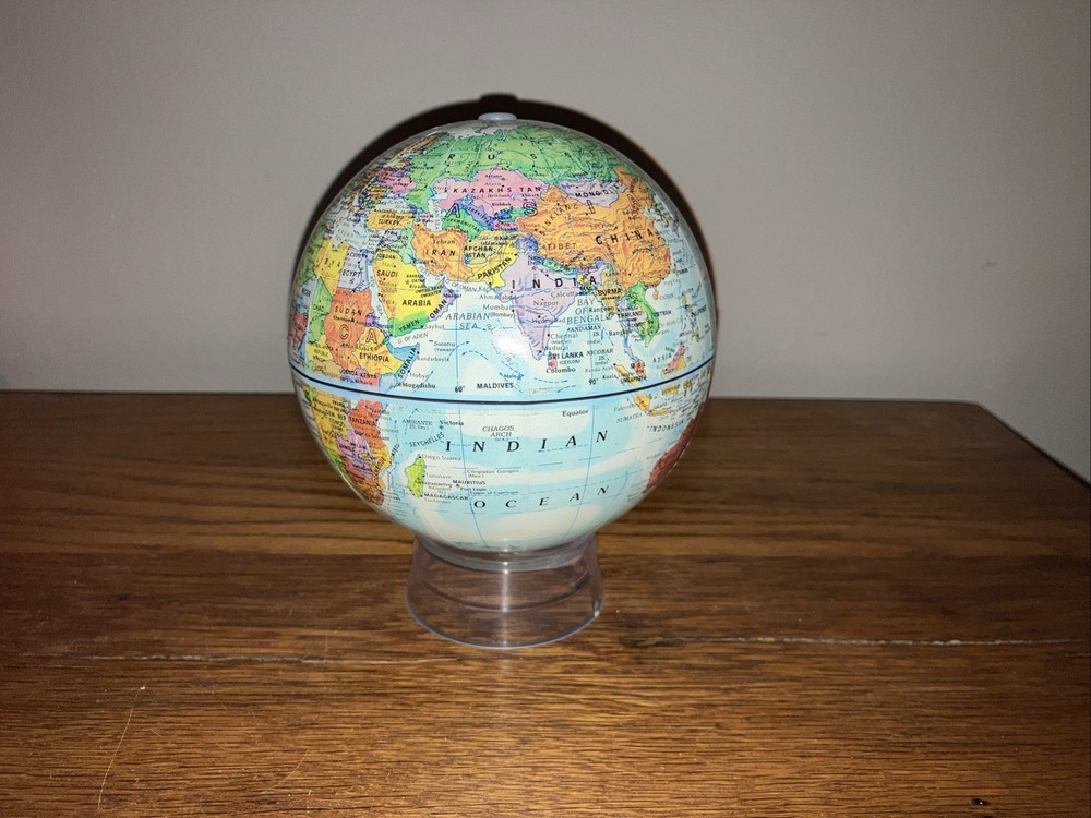 Vintage 1991 Replogle World Globe 5”