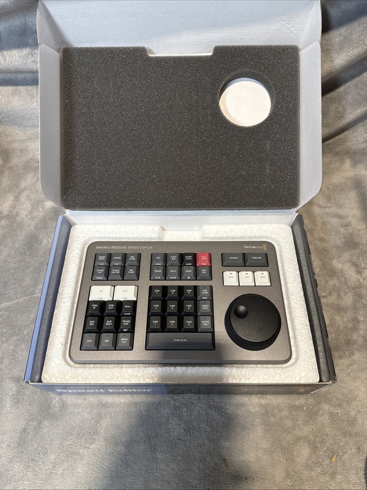 Blackmagic DaVinci Resolve SPEED EDITOR