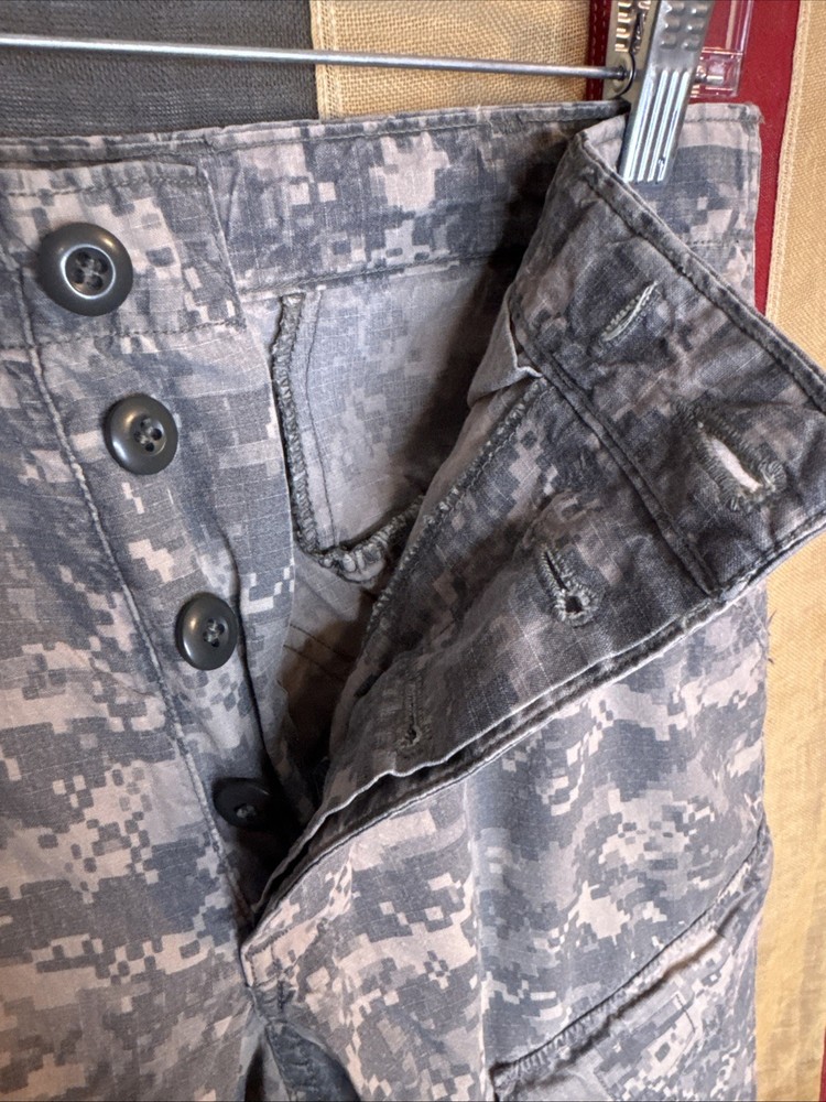 Small Regular - Army Combat Pants ACU Digital Camo USGI 5630