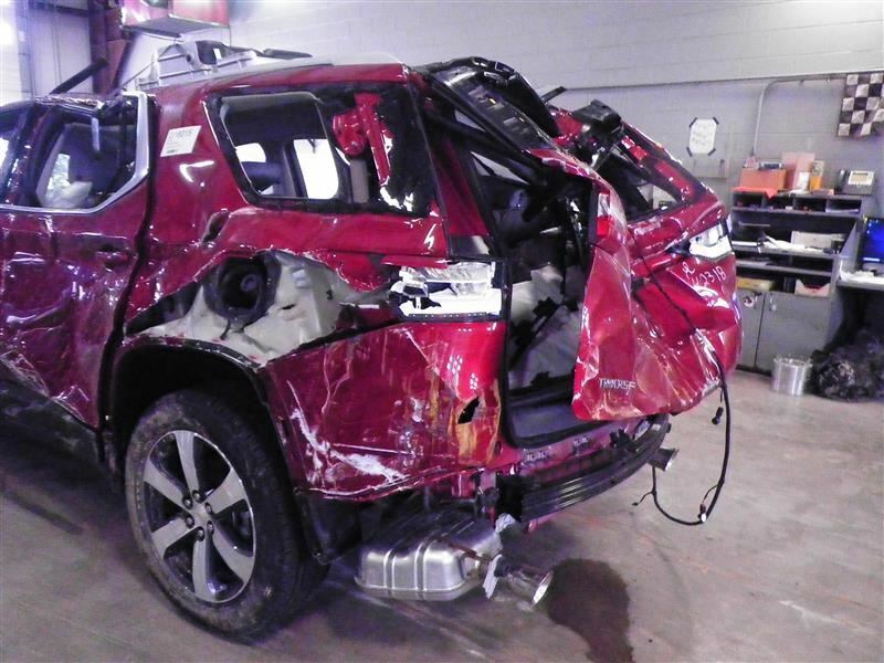 TRAVERSE 2018 Camera/Projector 1080647