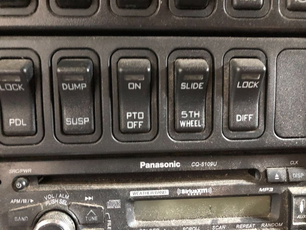 International PROSTAR GAUGE AND SWITCH Dash Panel - Used