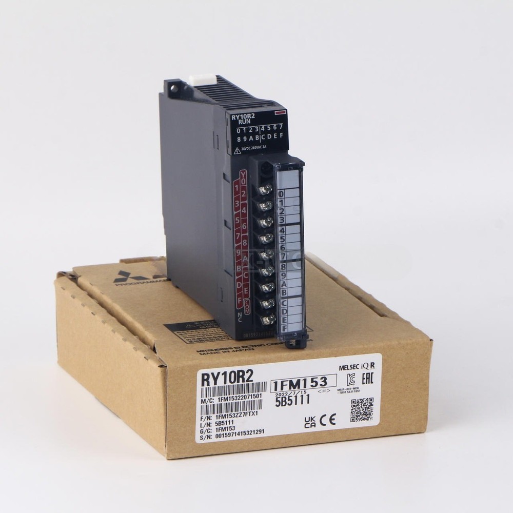 New For Mitsubishi PLC programmable controller RY10R2 Module