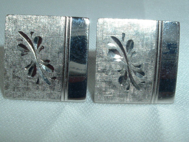 VINTAGE ETCHED SILVER TONE SQUARE CUFF LINKS