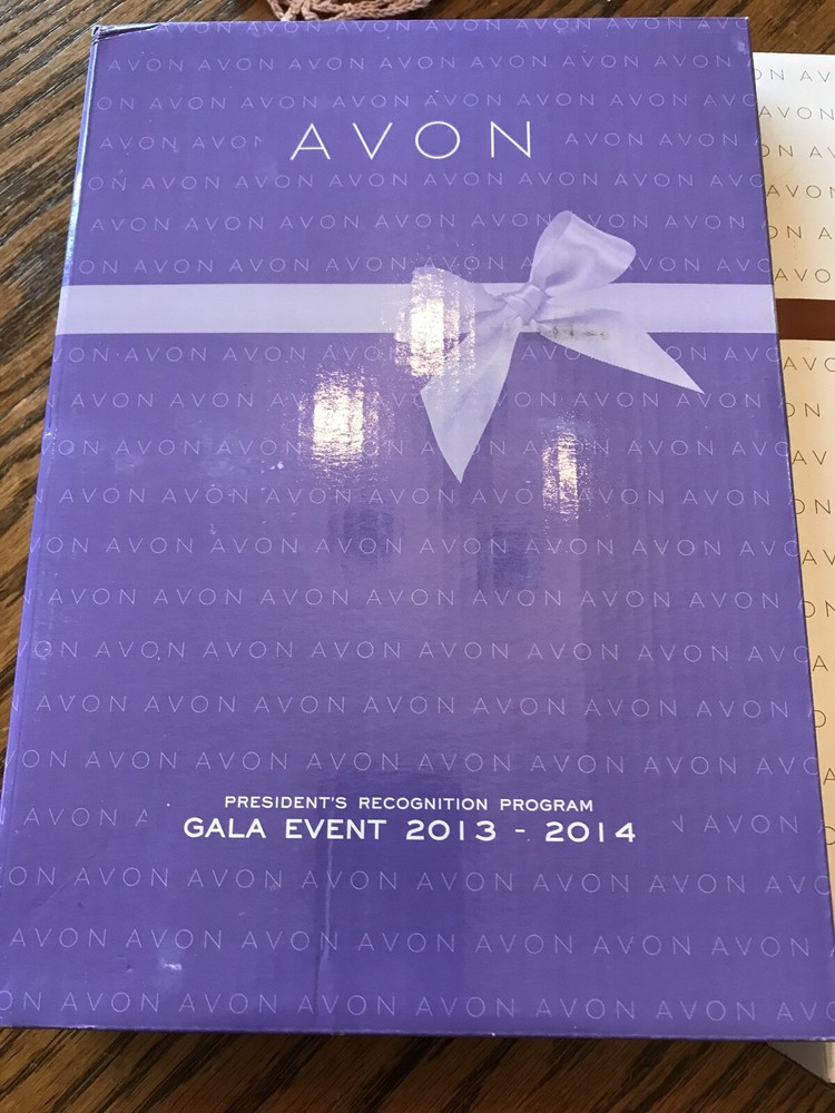 Avon Presidents club recognition program gala soft foldable backpack 2013-2014