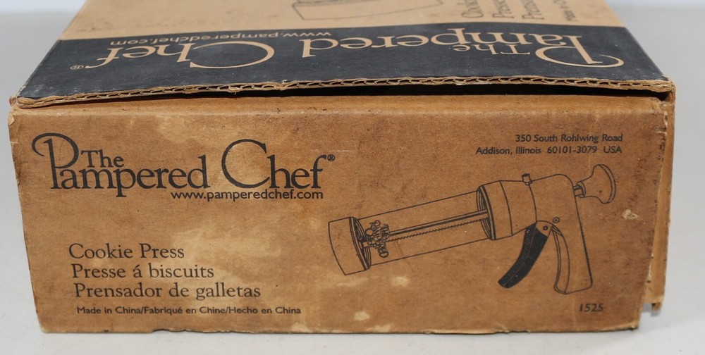 Pampered Chef 1525 Cookie Press Shooter 16 disc's Complete