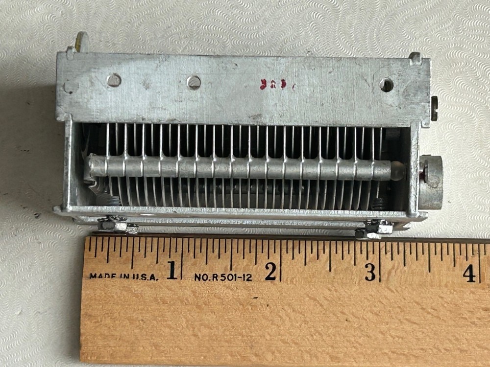 G.I. Corp 7324 Locking Air Variable Transmitting Capacitor (30-200pF @ 2kv)
