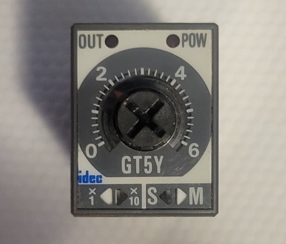 IDEC GT5Y-2SN Electronic Timer