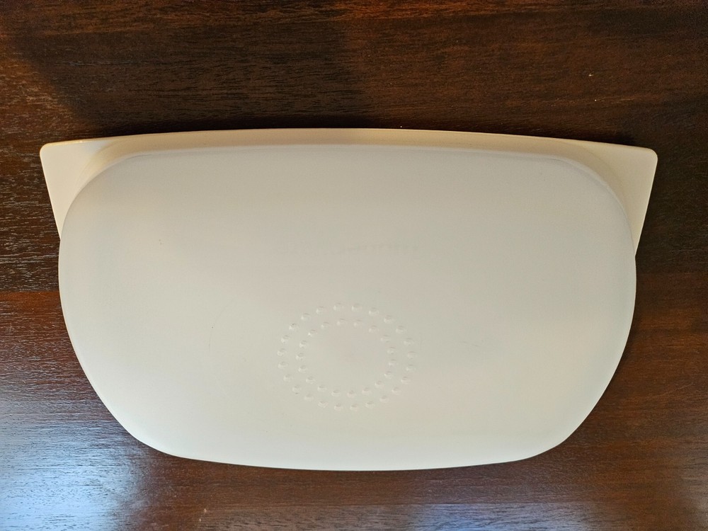 Tupperware CheeSmart Tray Charcuterie Fruit Vent Lid Rectangle Container