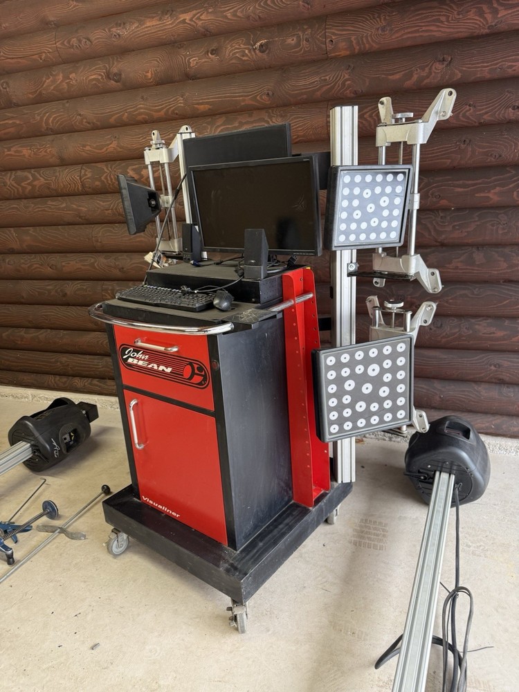 Snap on/ John Bean EEWA550A Wheel Aligner System With Accessories ￼