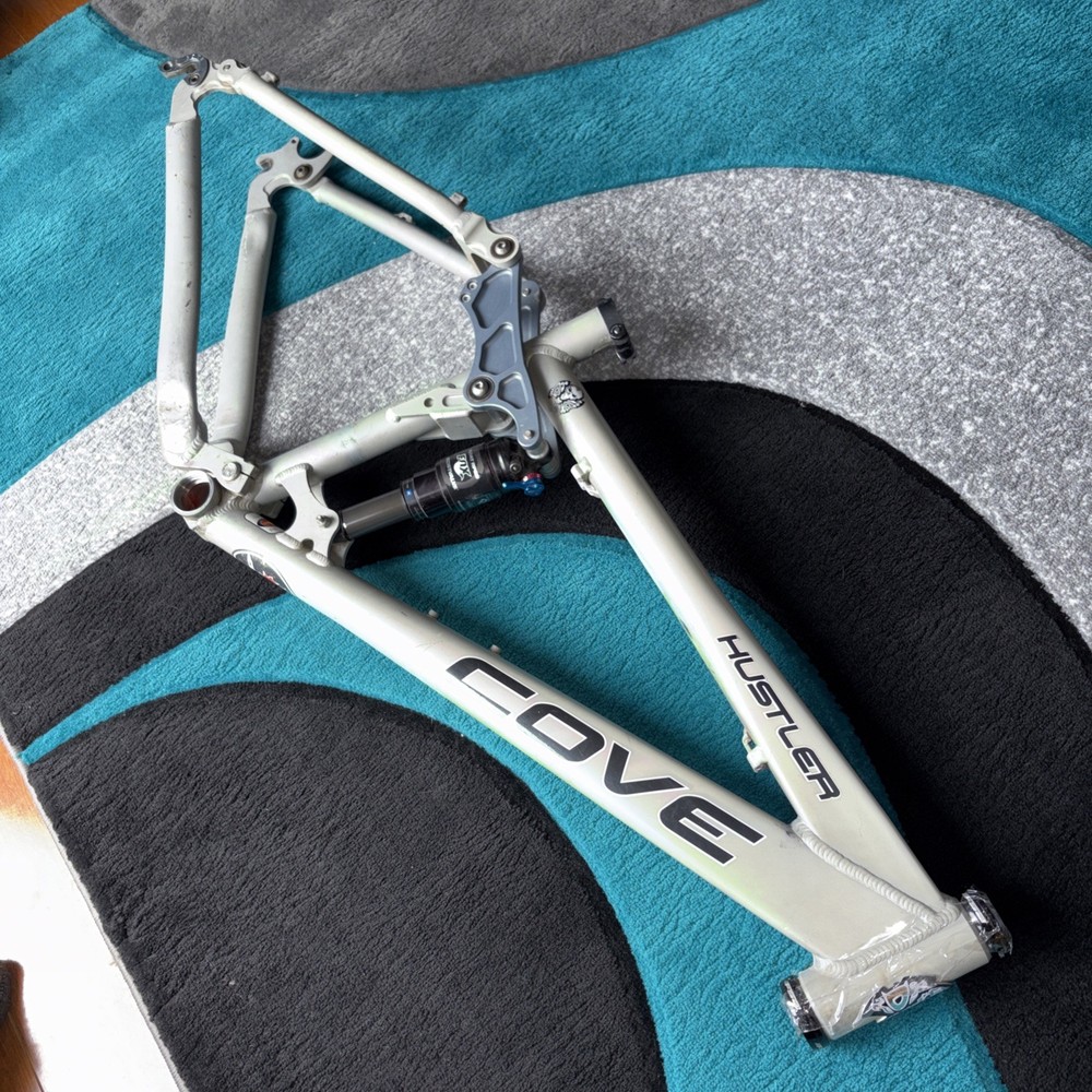 Vintage Cove Hustler Frame /foxshock 2006