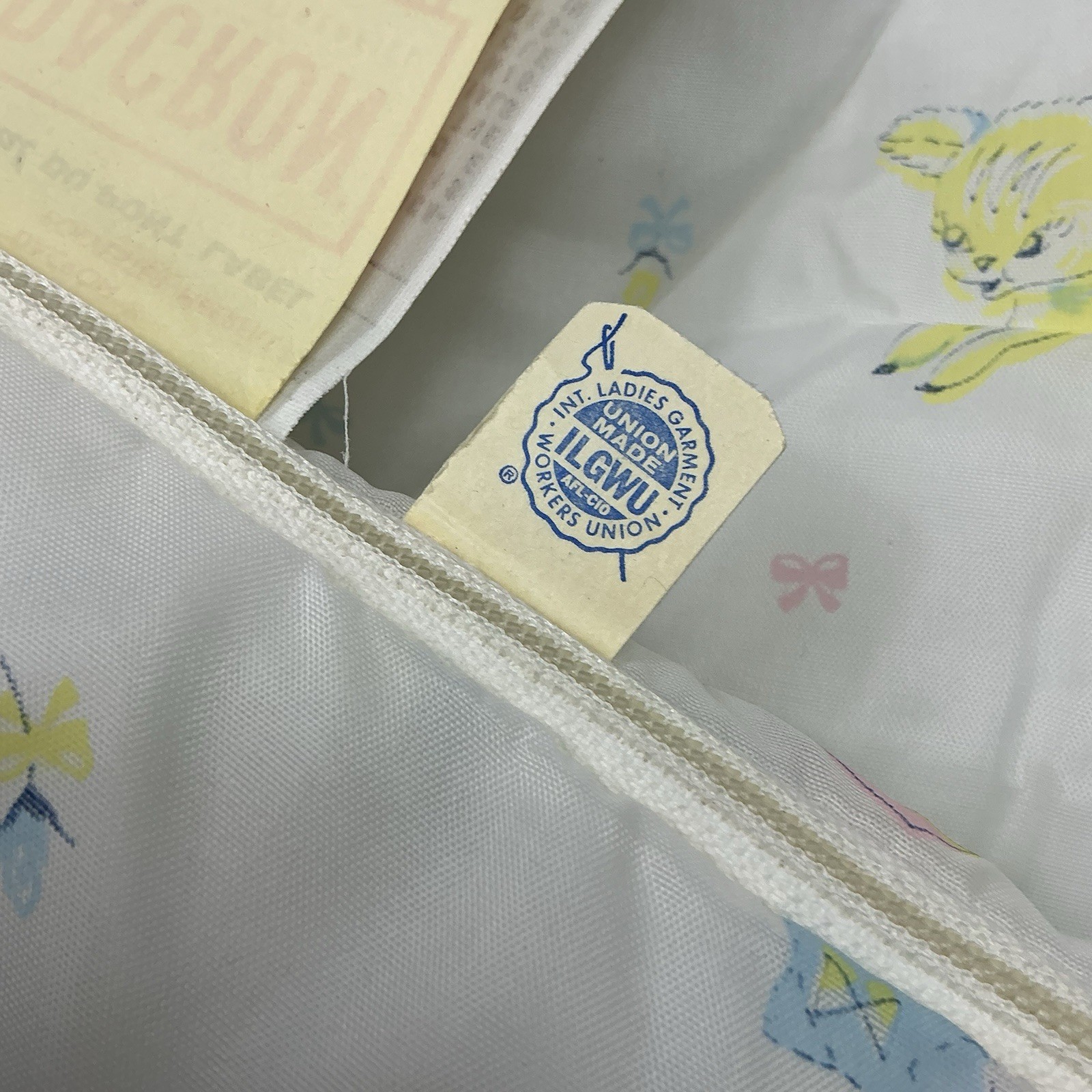 Vintage 1960s/70s pastel animal print Toddler sleeping bag 22 x 31 USA made NOS