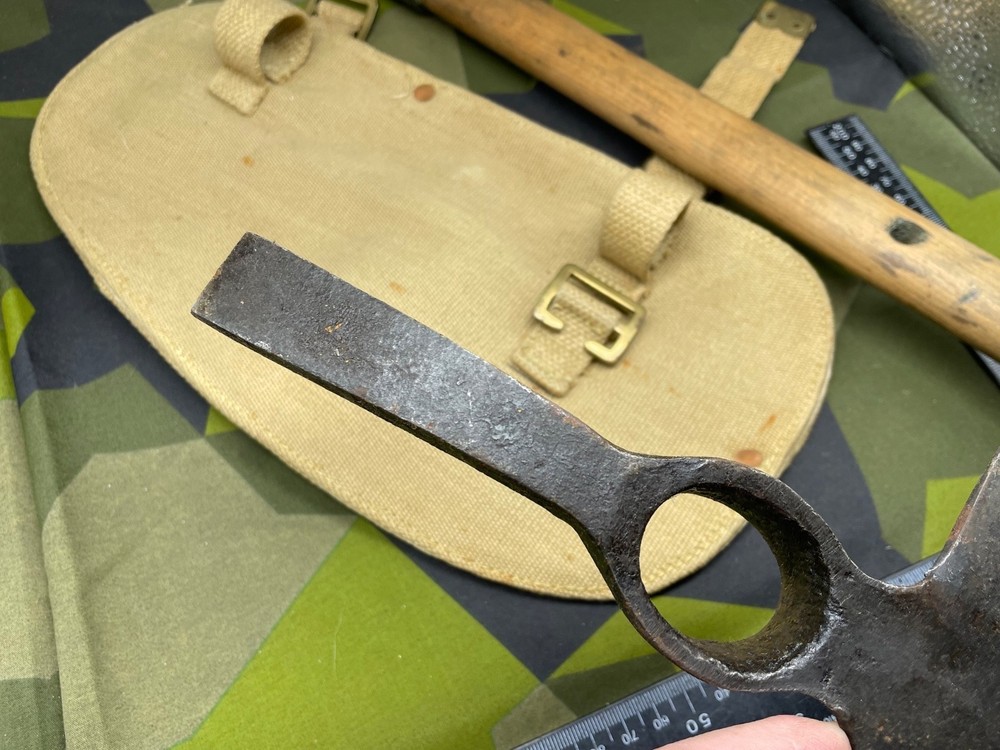 Original WW2 British Army 1944 Dated Shovel with Carrier