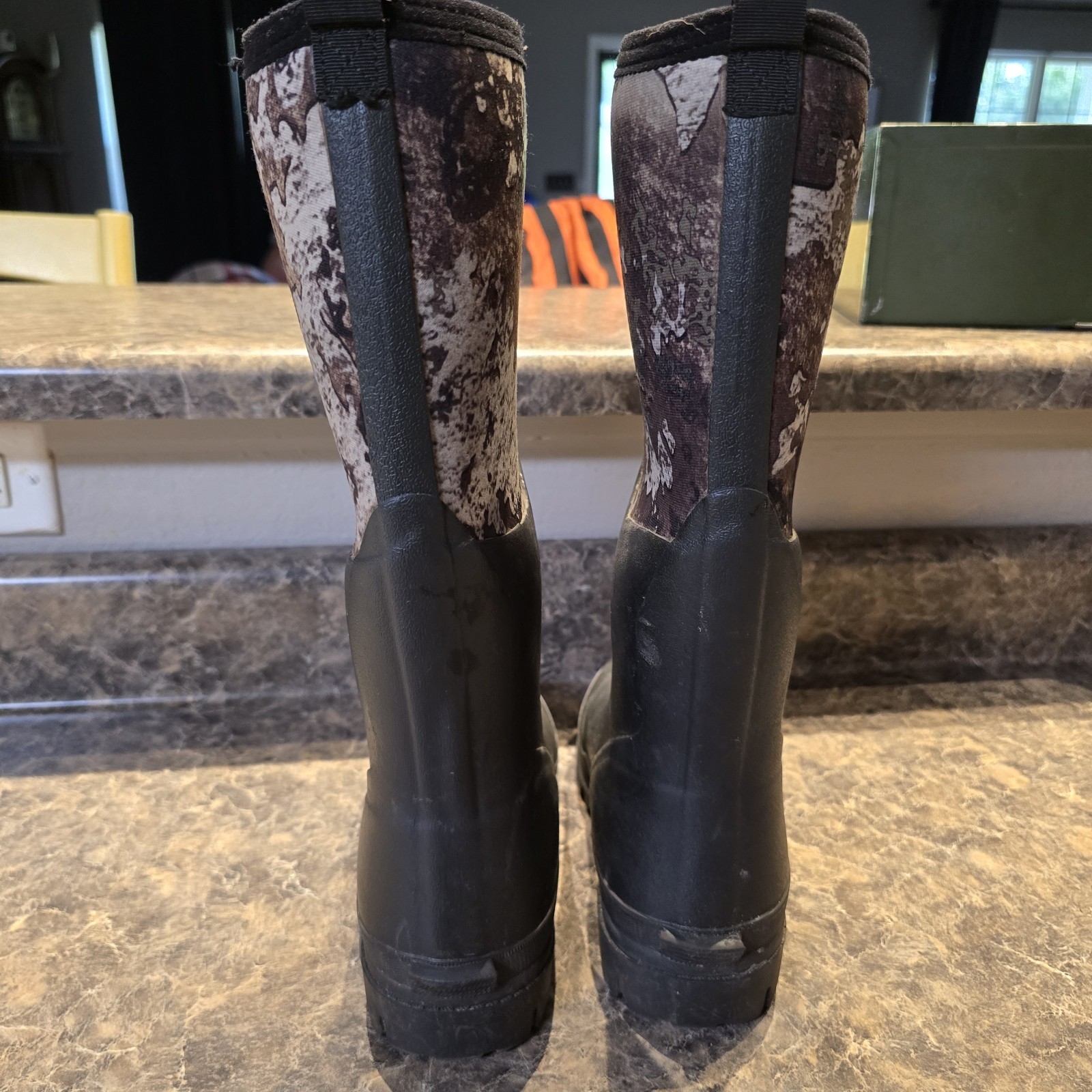 RedHead Camo Utility Waterproof Rubber Boots for Men Size 5 Strata
