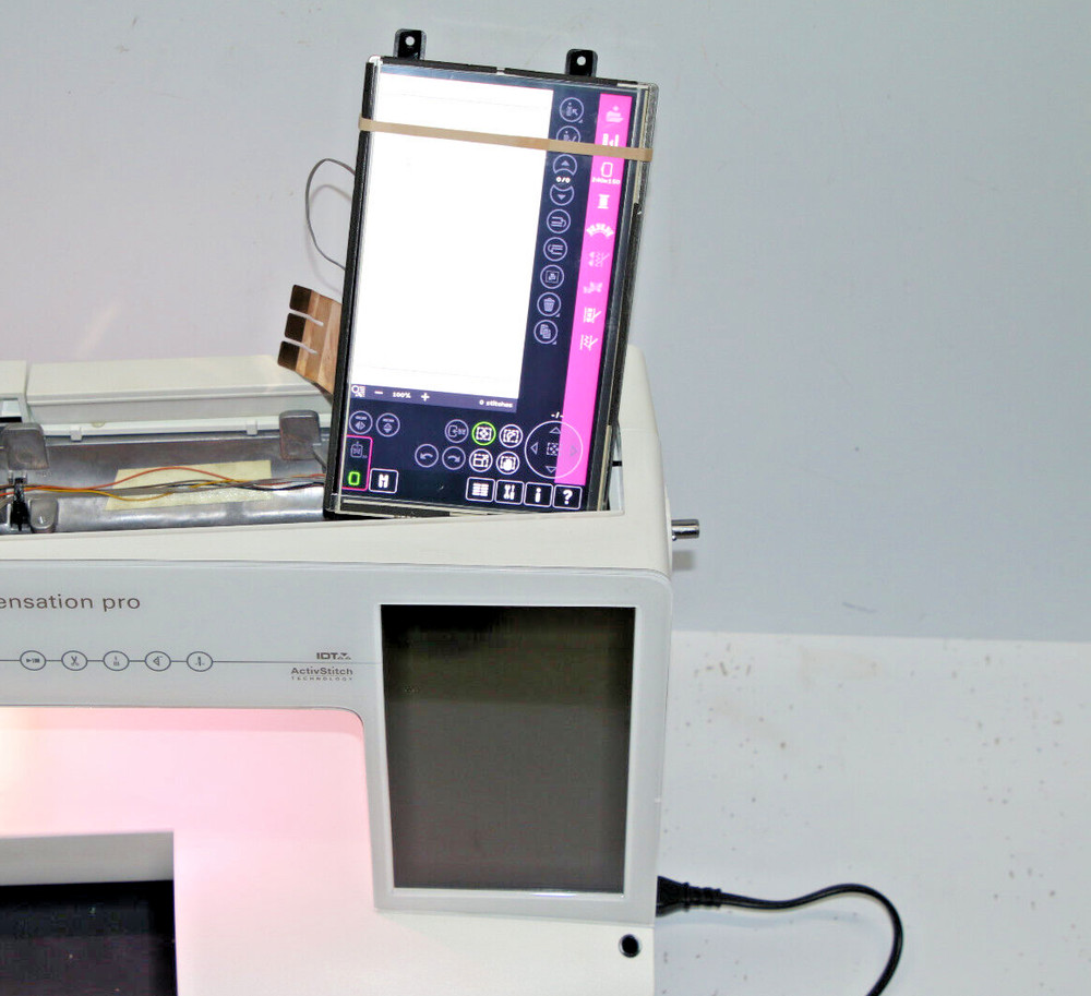 Pfaff Creative Sensation PRO Complete Screen / Display #2936