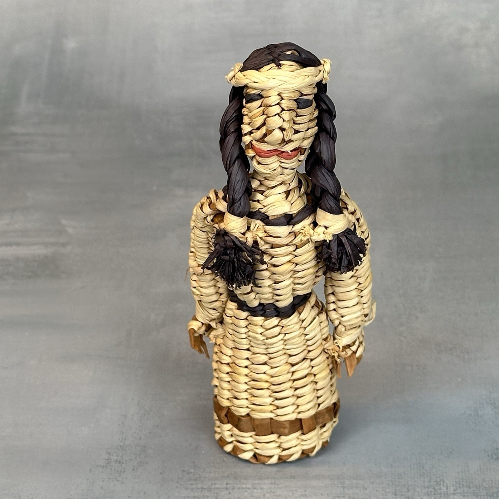 Vintage Native American Skokomish / Yakama Basketry Basket Doll Woman Dress 6”